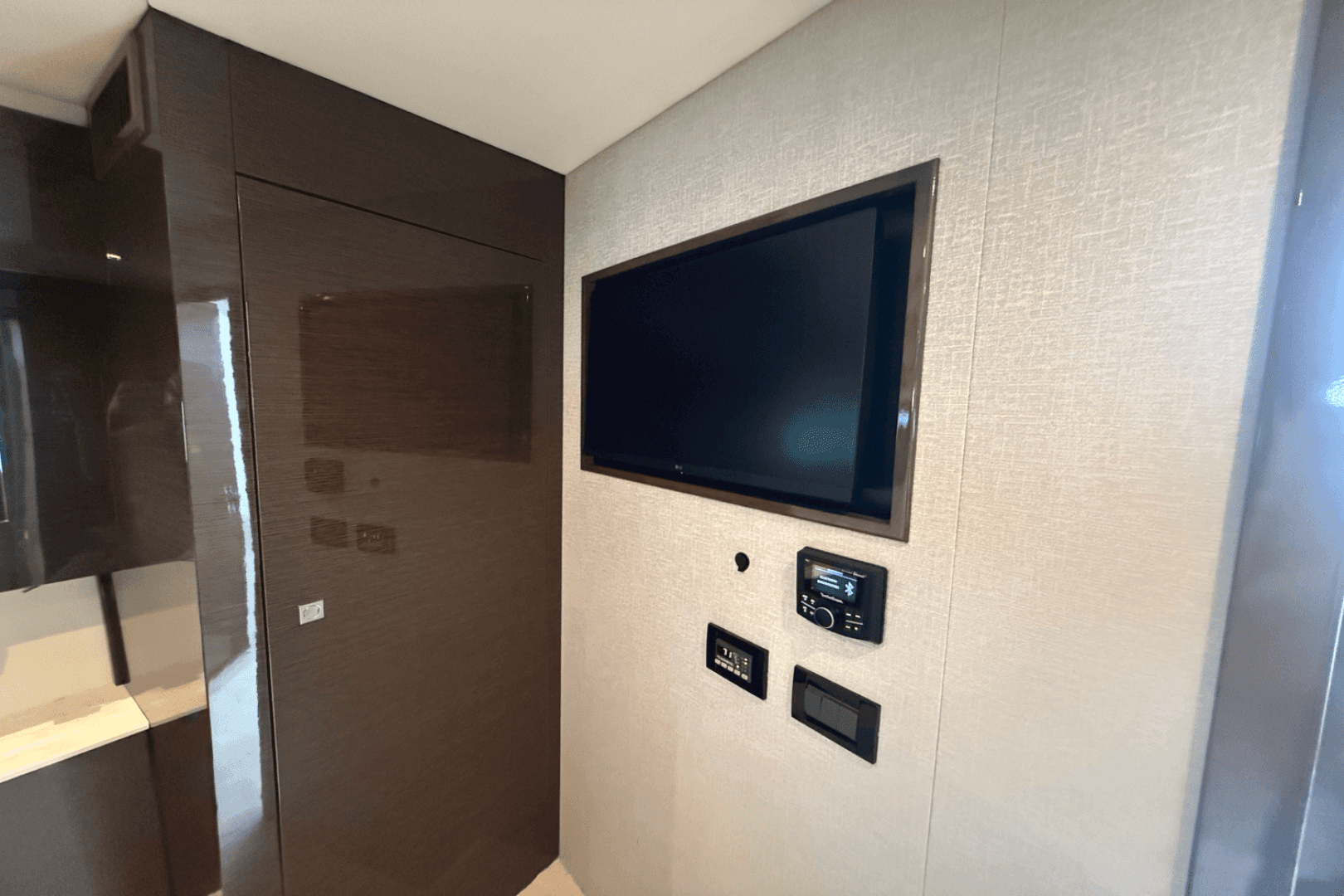 2020 Cruisers Yachts 50 Cantius — photo 57