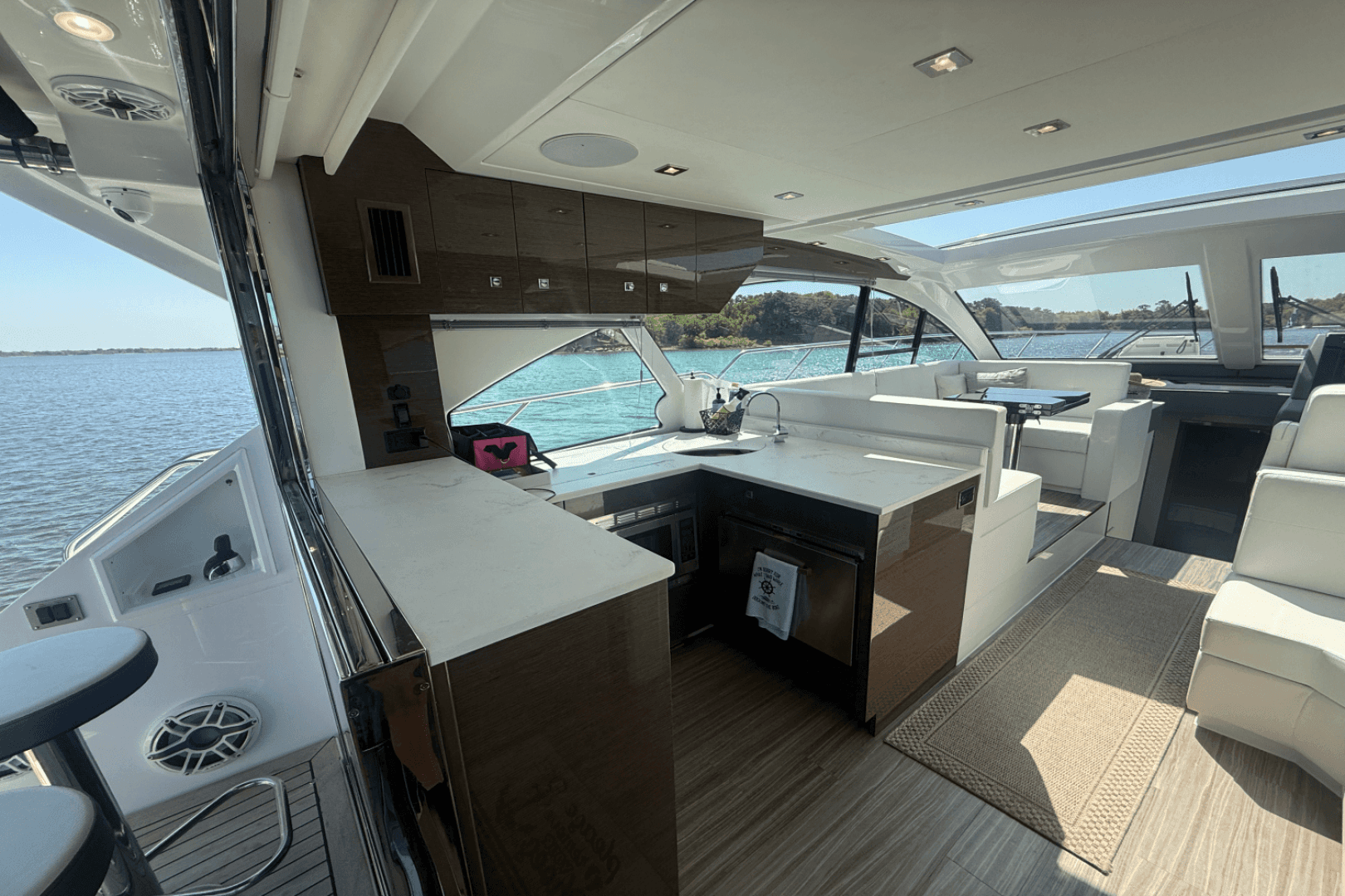 2020 Cruisers Yachts 50 Cantius — photo 31