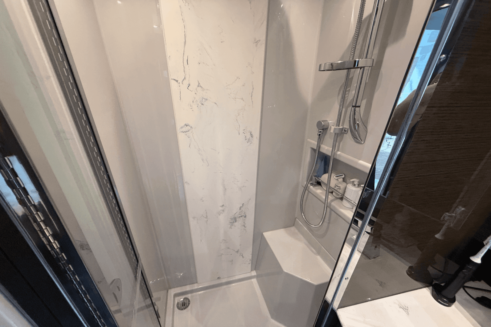 2020 Cruisers Yachts 50 Cantius — photo 63