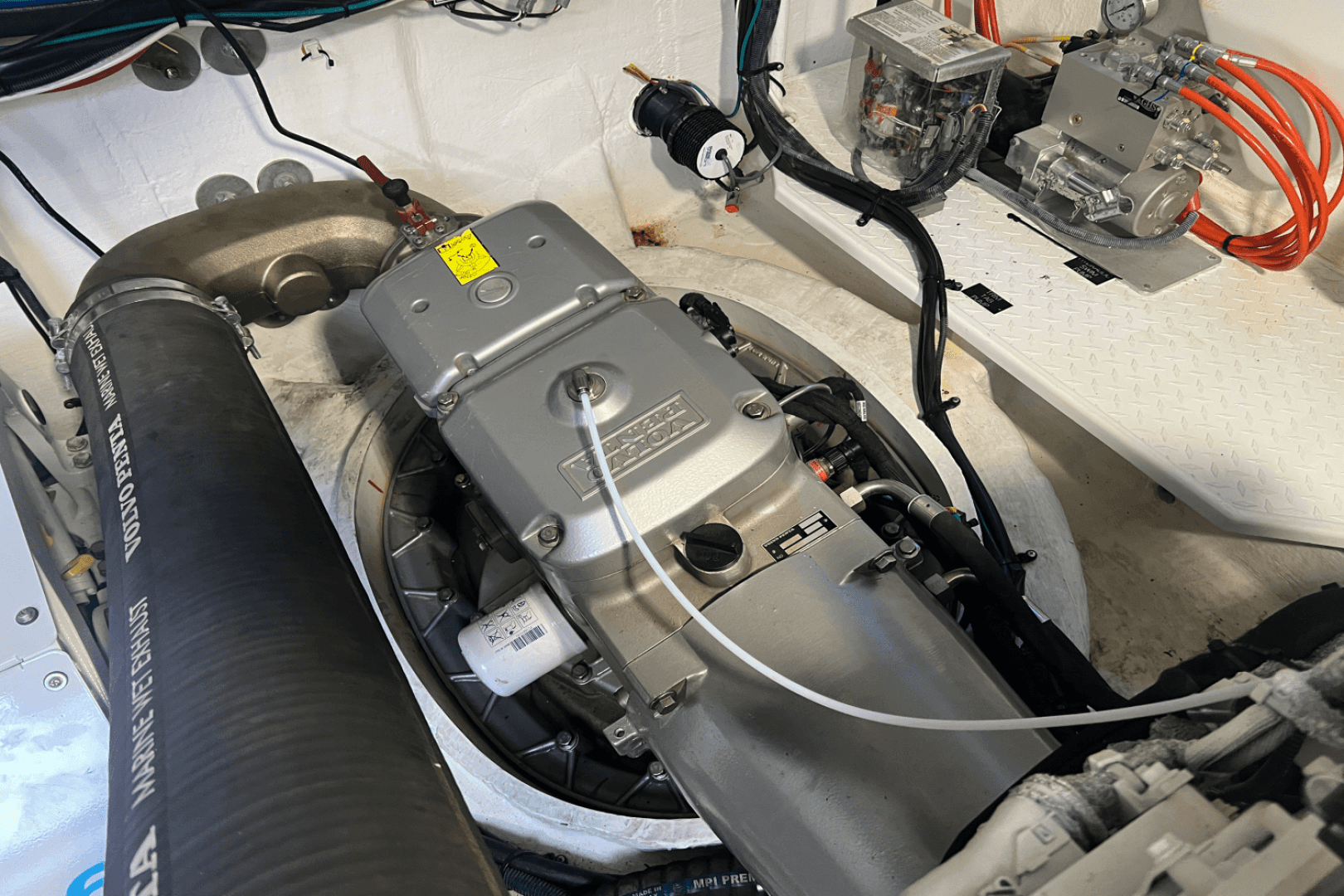 2020 Cruisers Yachts 50 Cantius — photo 87
