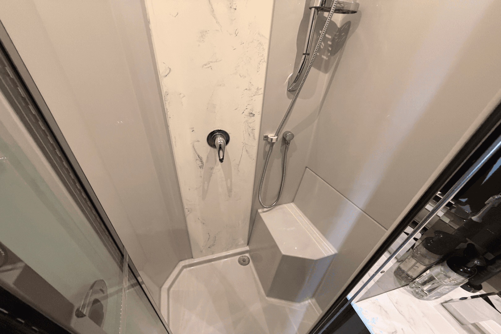 2020 Cruisers Yachts 50 Cantius — photo 79