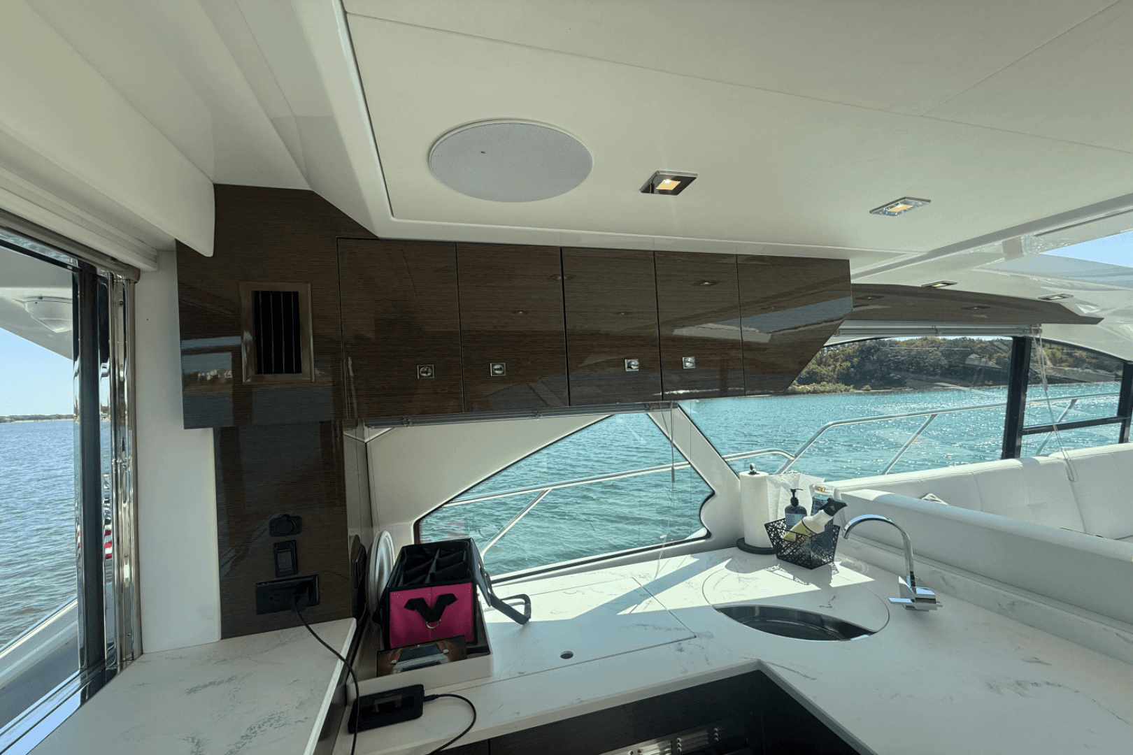 2020 Cruisers Yachts 50 Cantius — photo 34