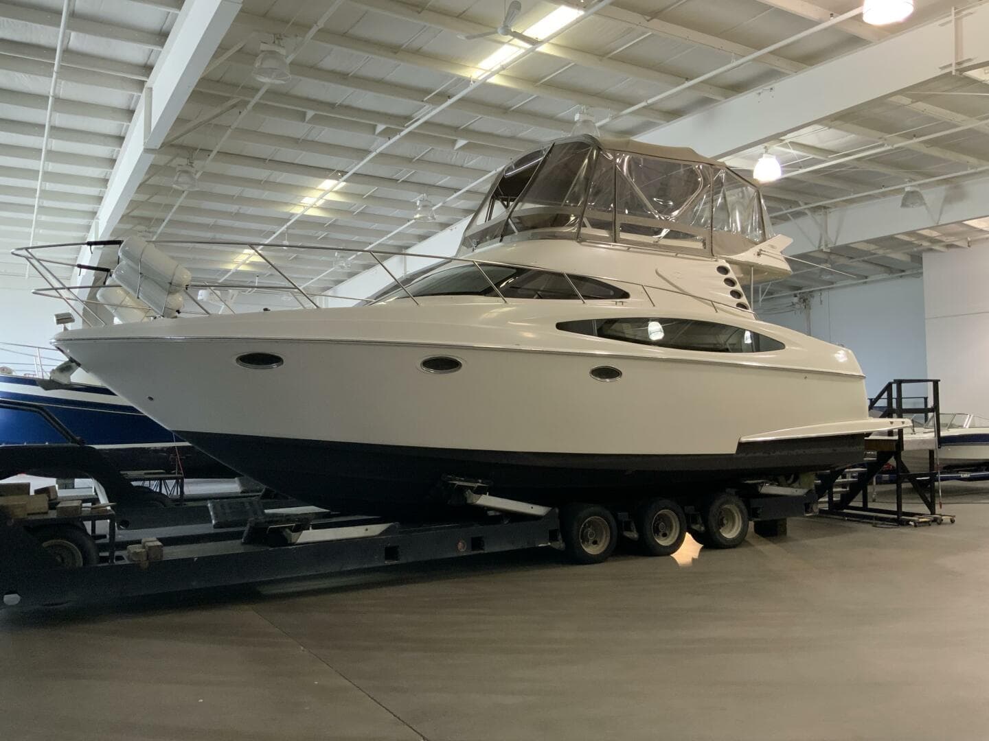 2001 Regal 3780 Commodore — photo 41