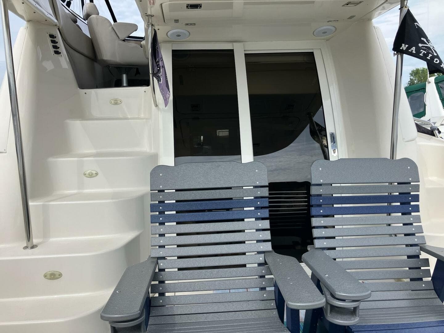 2001 Regal 3780 Commodore — photo 13