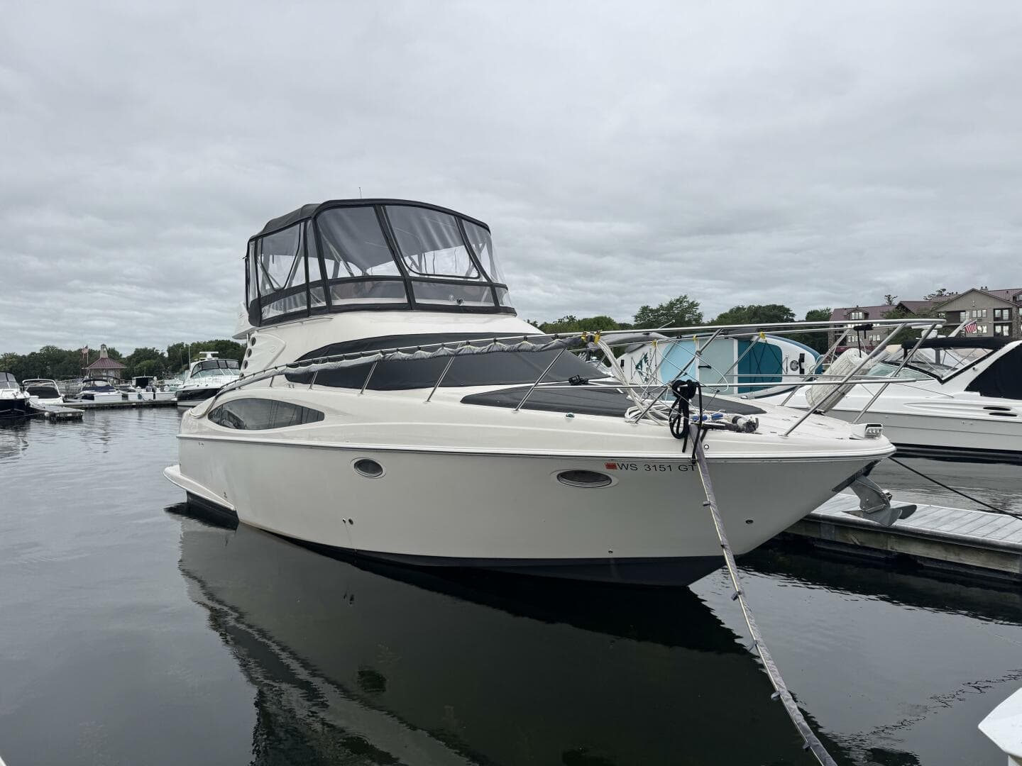 2001 Regal 3780 Commodore — photo 3