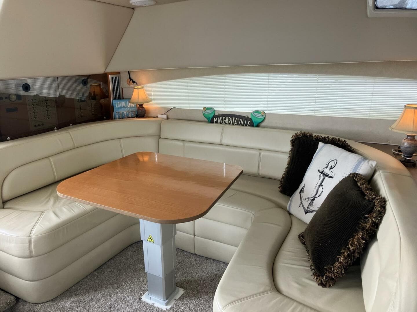 2001 Regal 3780 Commodore — photo 26