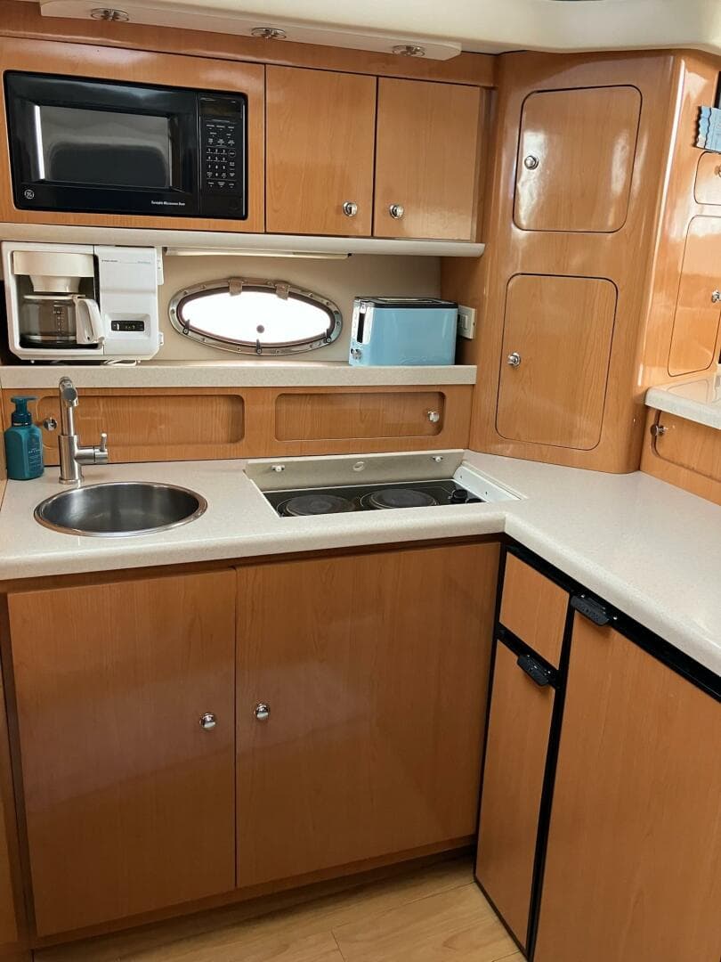 2001 Regal 3780 Commodore — photo 33