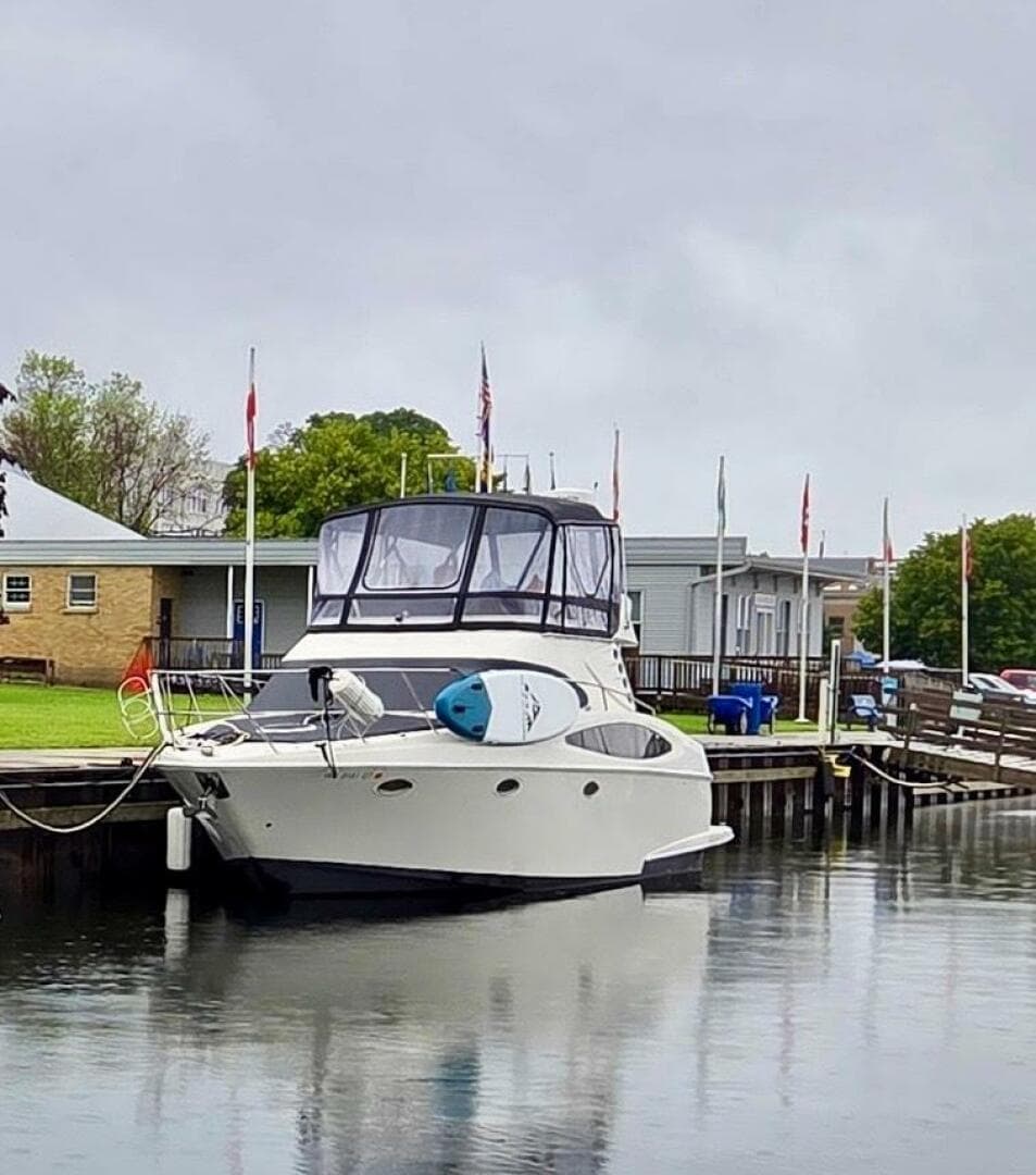 2001 Regal 3780 Commodore — photo 2