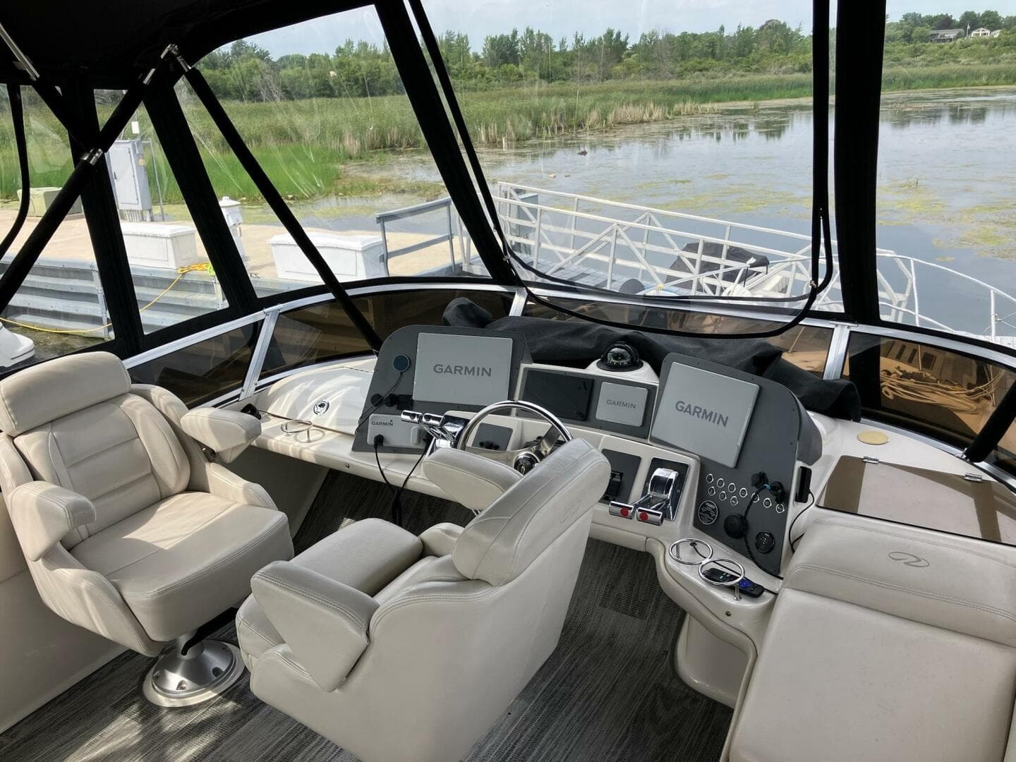 2001 Regal 3780 Commodore — photo 17