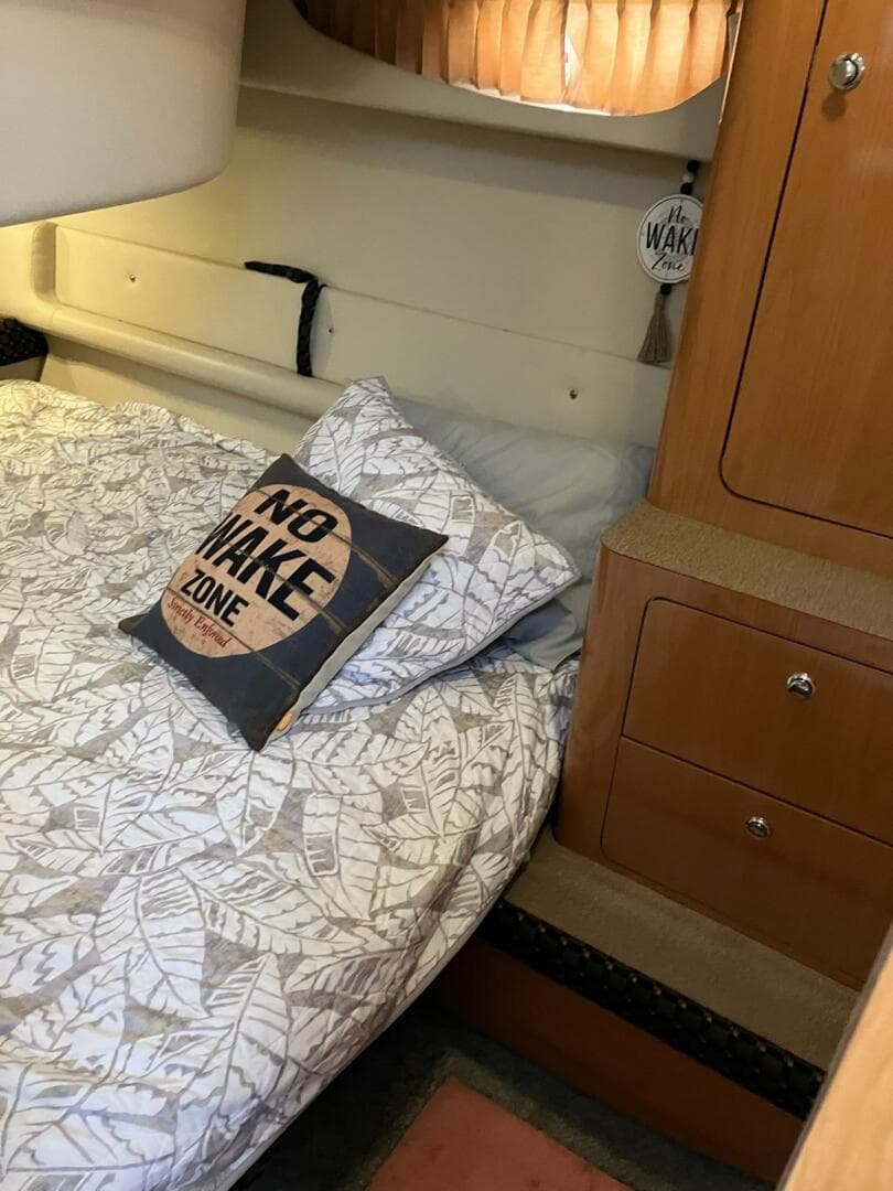 2001 Regal 3780 Commodore — photo 36