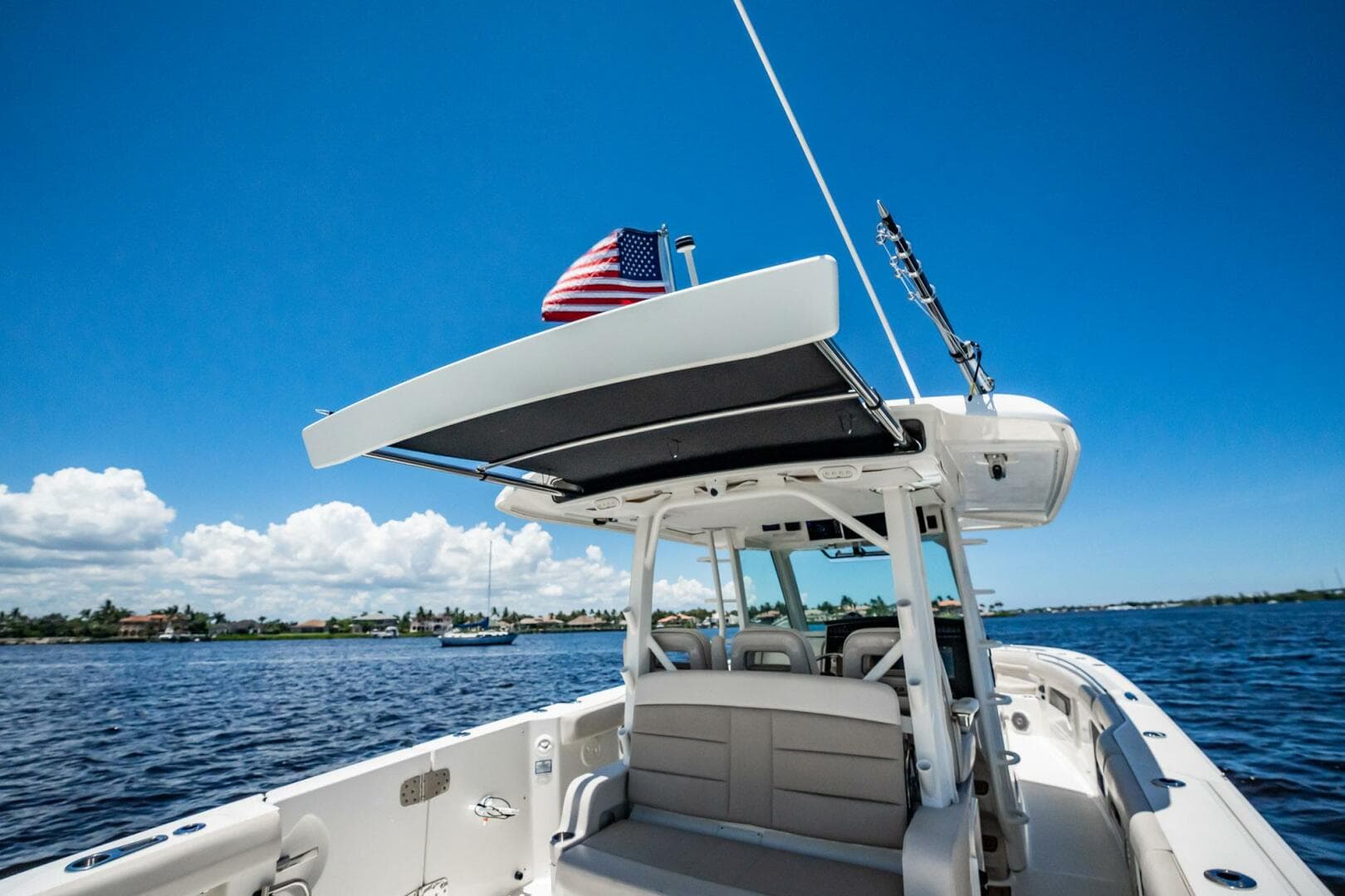 2018 Boston Whaler 380 Outrage — photo 40