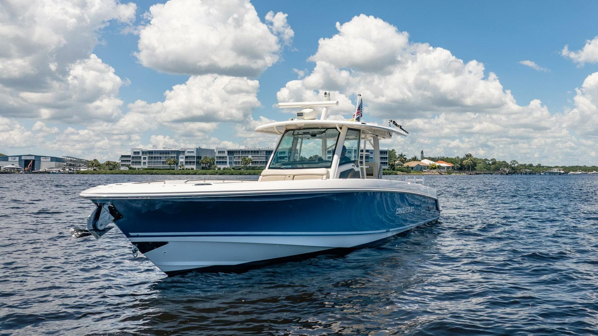 2018 Boston Whaler 380 Outrage — photo 4
