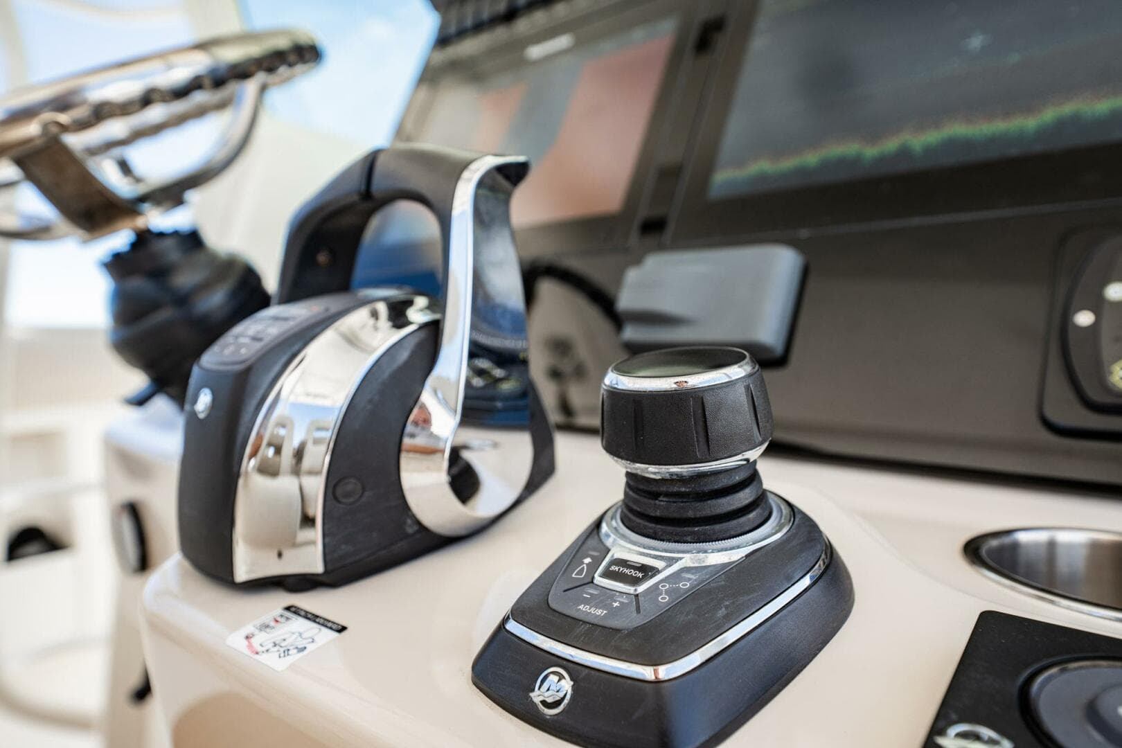 2018 Boston Whaler 380 Outrage — photo 29