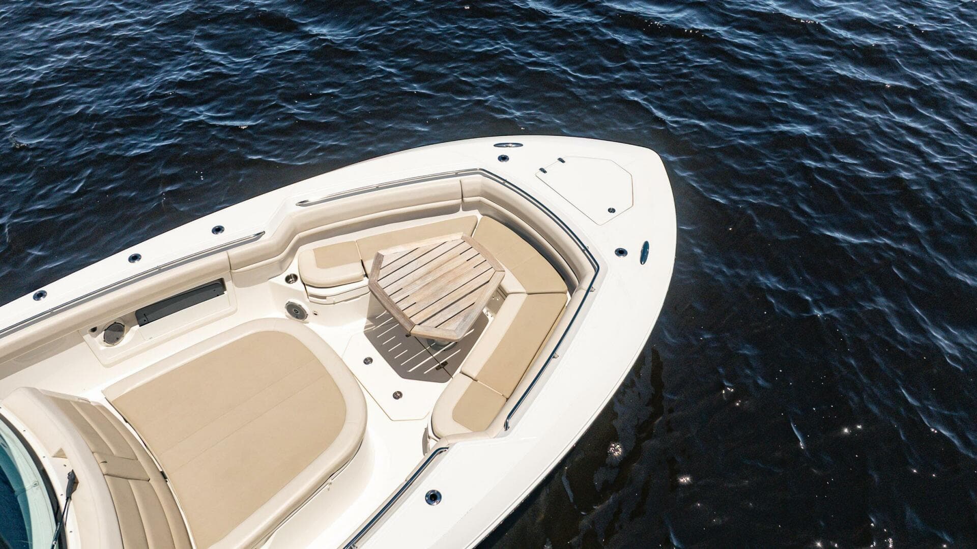 2018 Boston Whaler 380 Outrage — photo 9