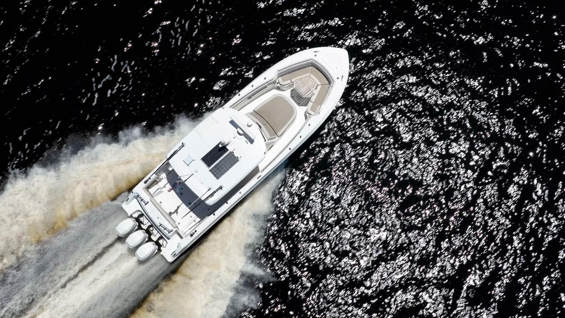 2018 Boston Whaler 380 Outrage — photo 54