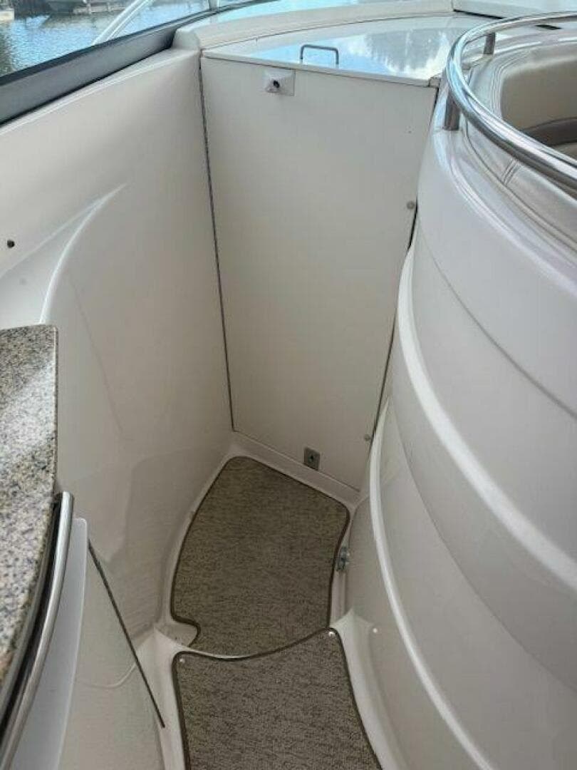 2005 Chaparral 350 Signature — photo 27