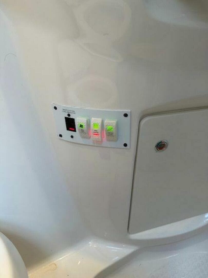 2005 Chaparral 350 Signature — photo 34