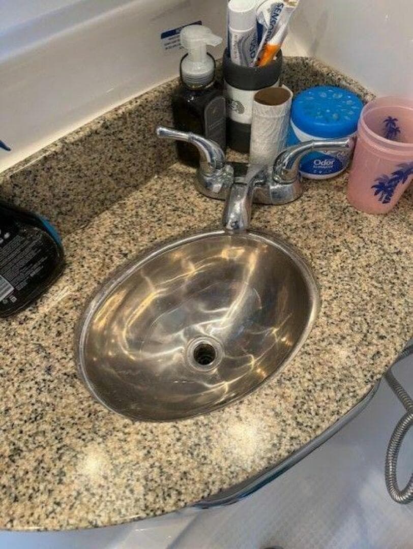 2005 Chaparral 350 Signature — photo 32