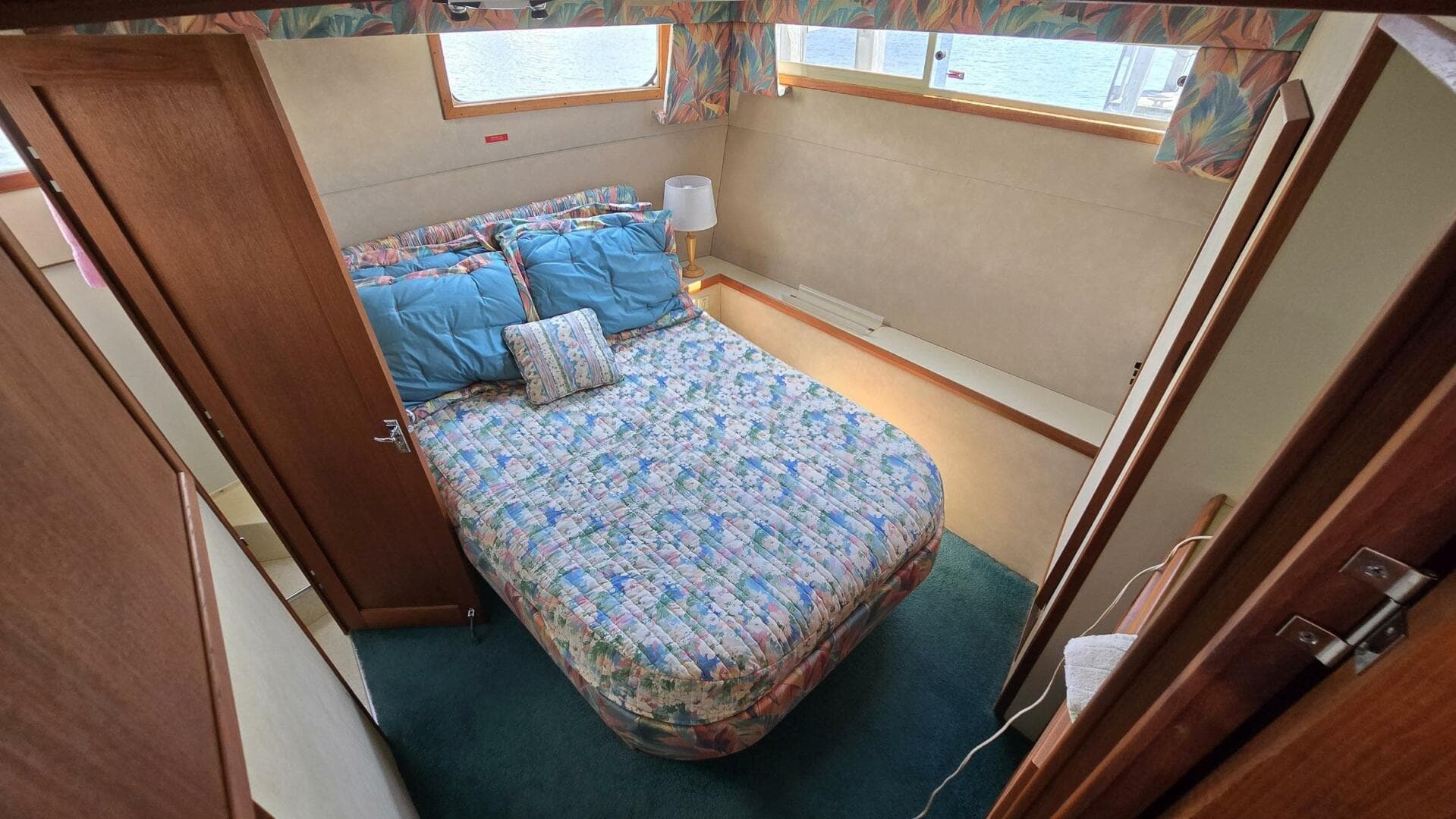 1987 Chris-Craft 362 Catalina — photo 19