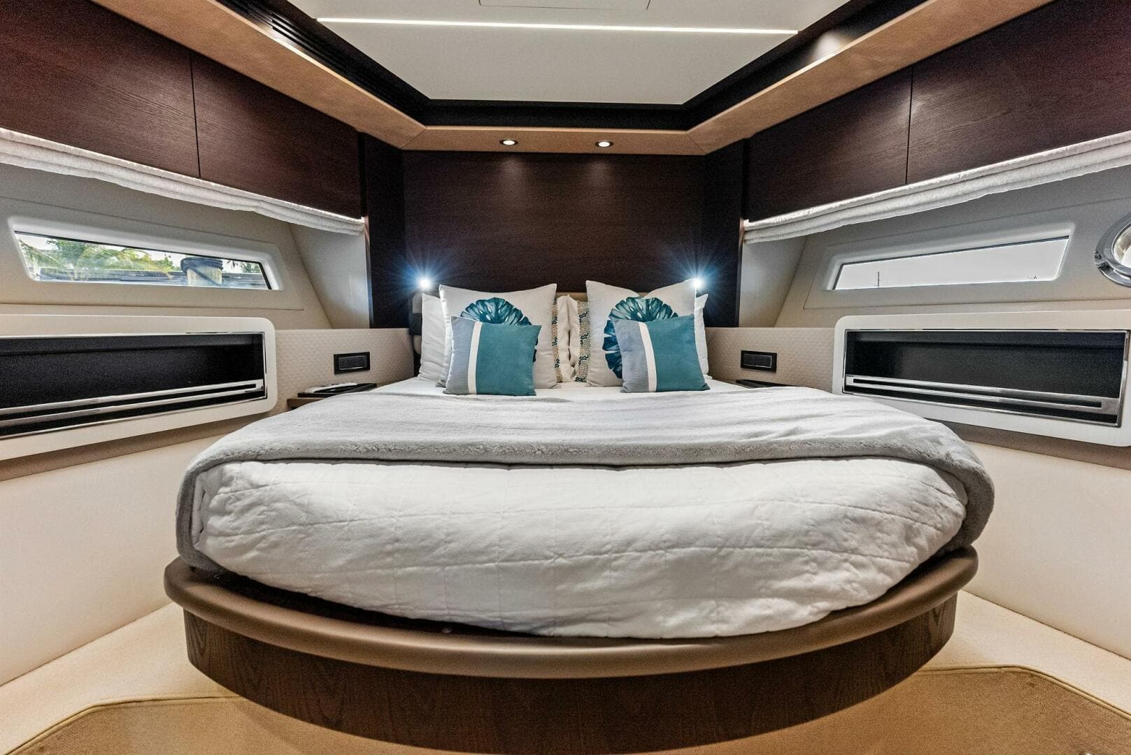 2017 Azimut 72 Flybridge — photo 58