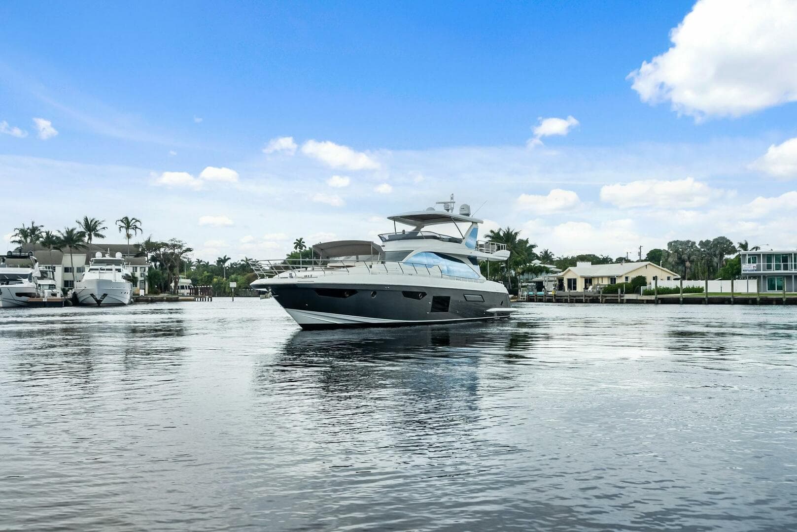2017 Azimut 72 Flybridge — photo 3