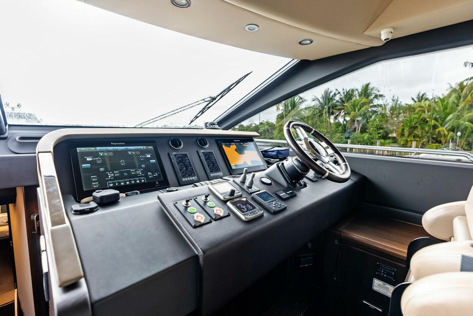 2017 Azimut 72 Flybridge — photo 39