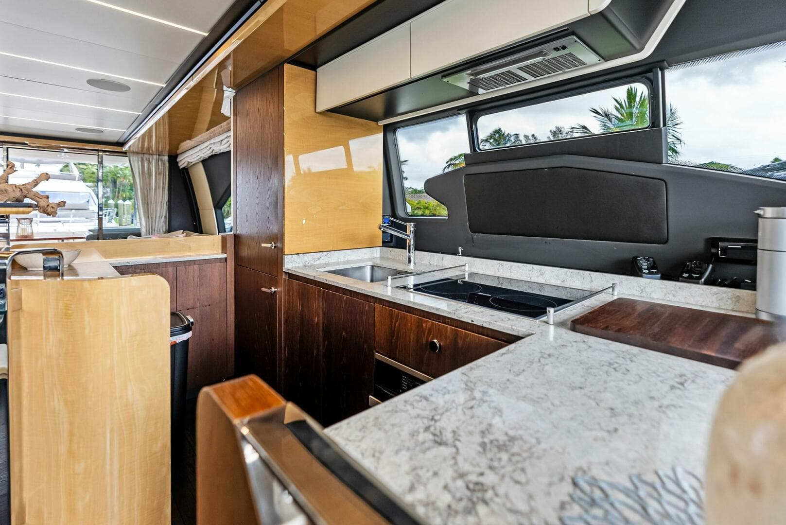 2017 Azimut 72 Flybridge — photo 33