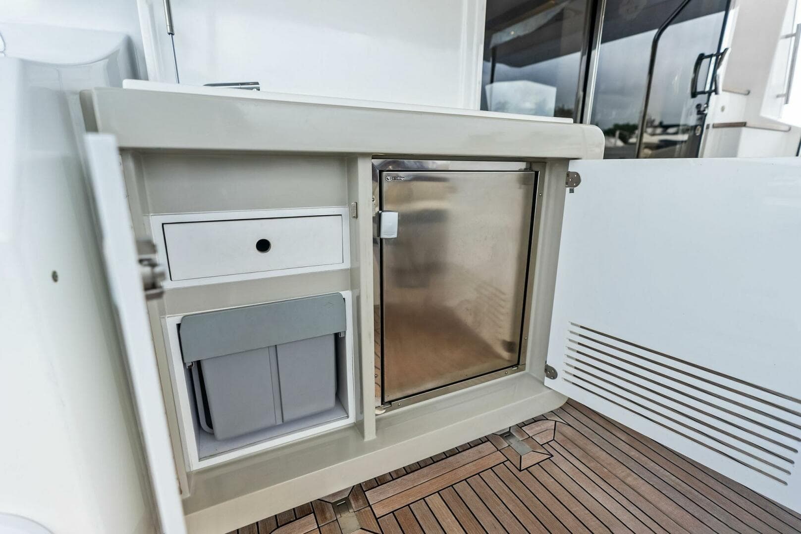 2017 Azimut 72 Flybridge — photo 17