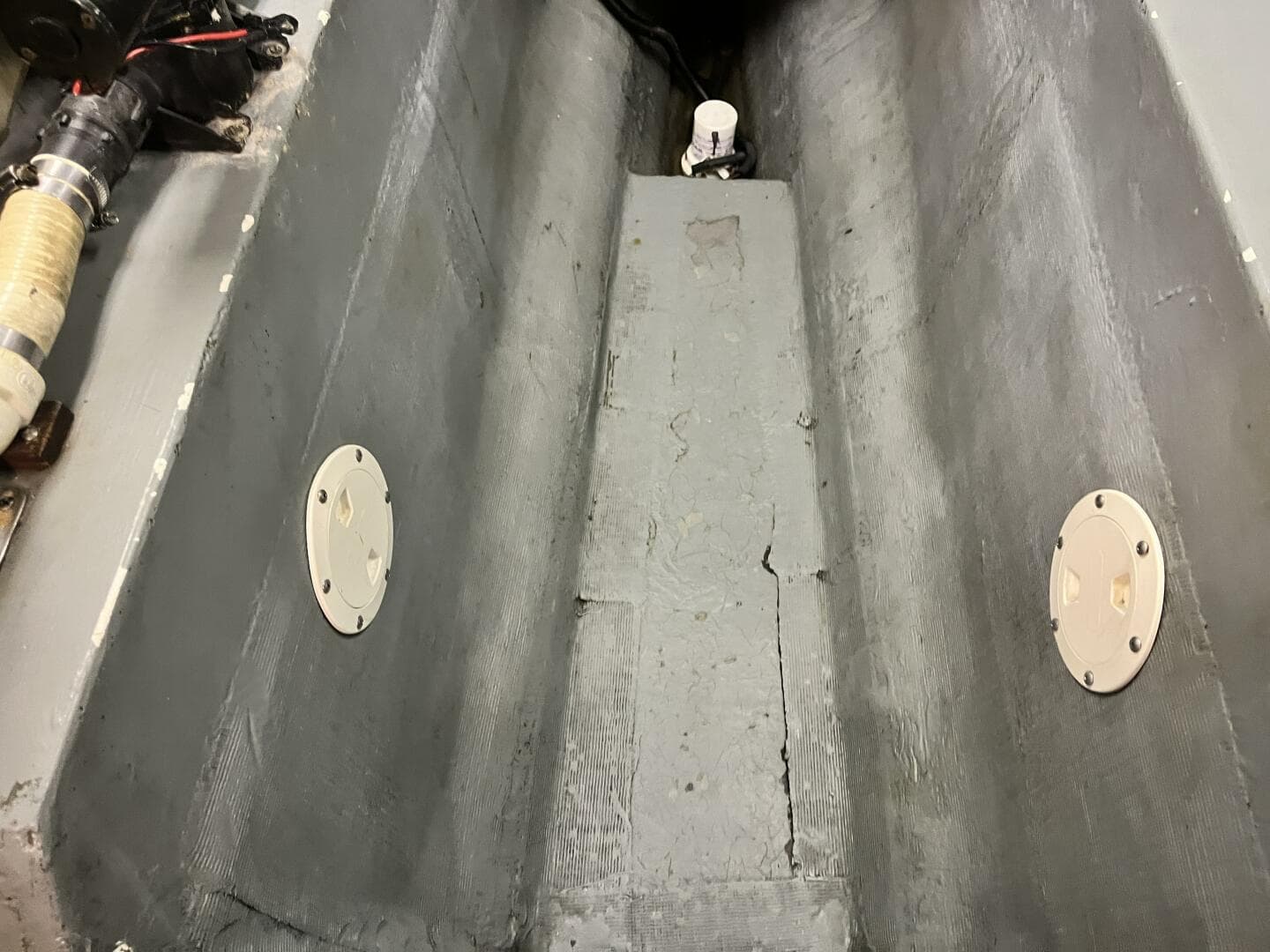 1995 Carver 440 Aft Cabin — photo 77