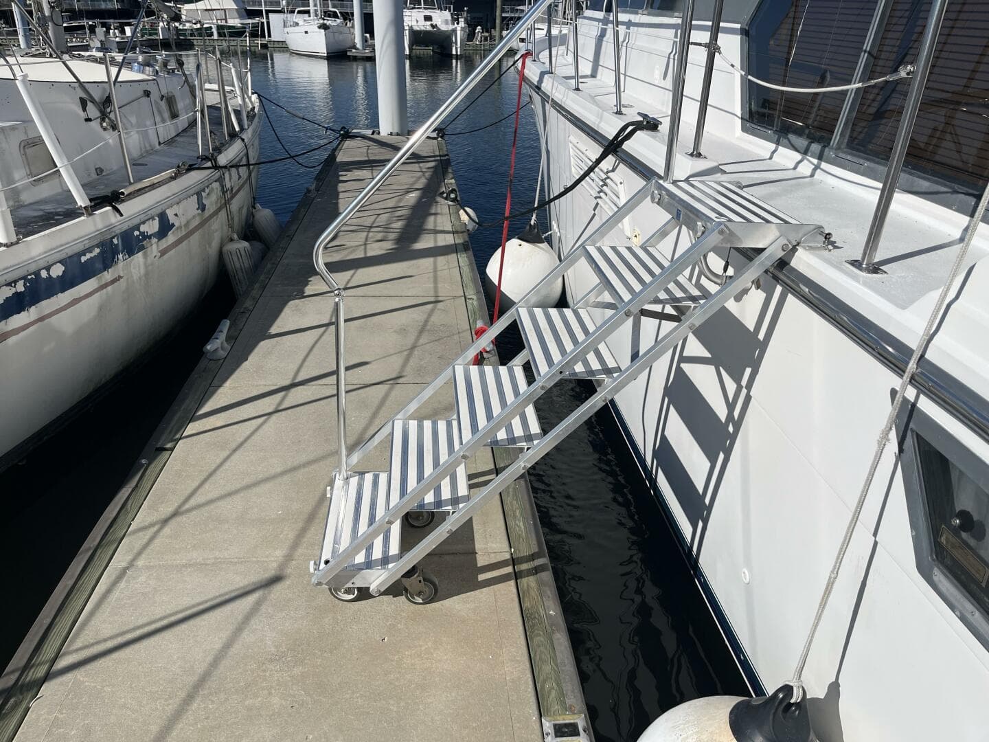 1995 Carver 440 Aft Cabin — photo 62