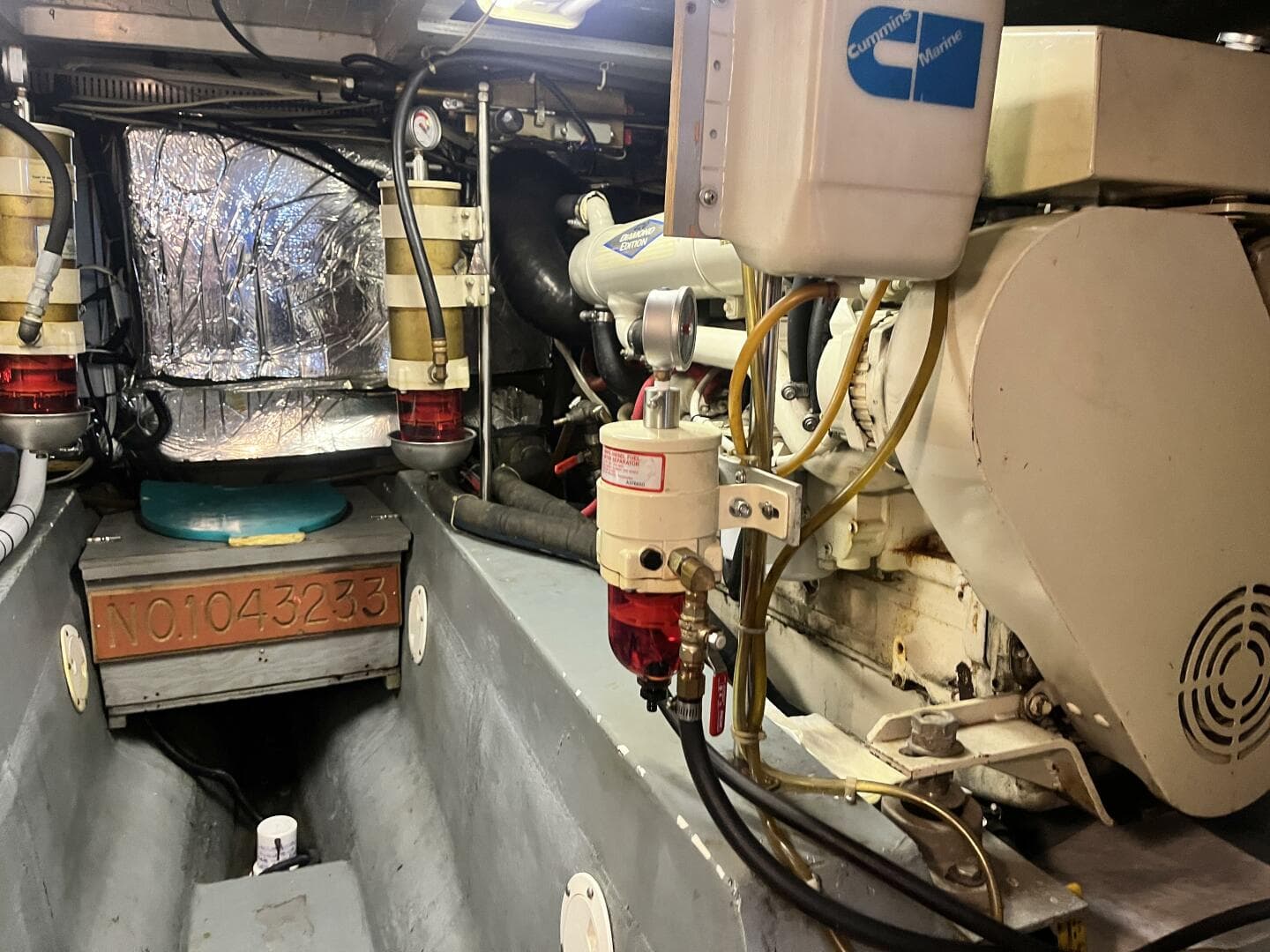 1995 Carver 440 Aft Cabin — photo 72