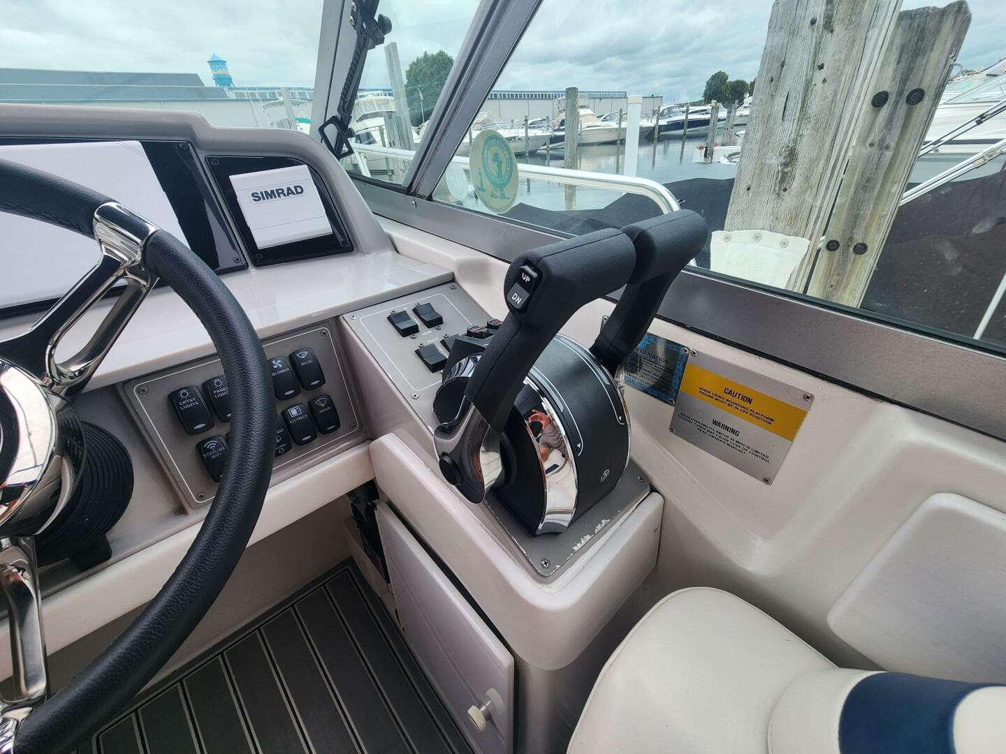 1999 Formula 31 Pc — photo 13