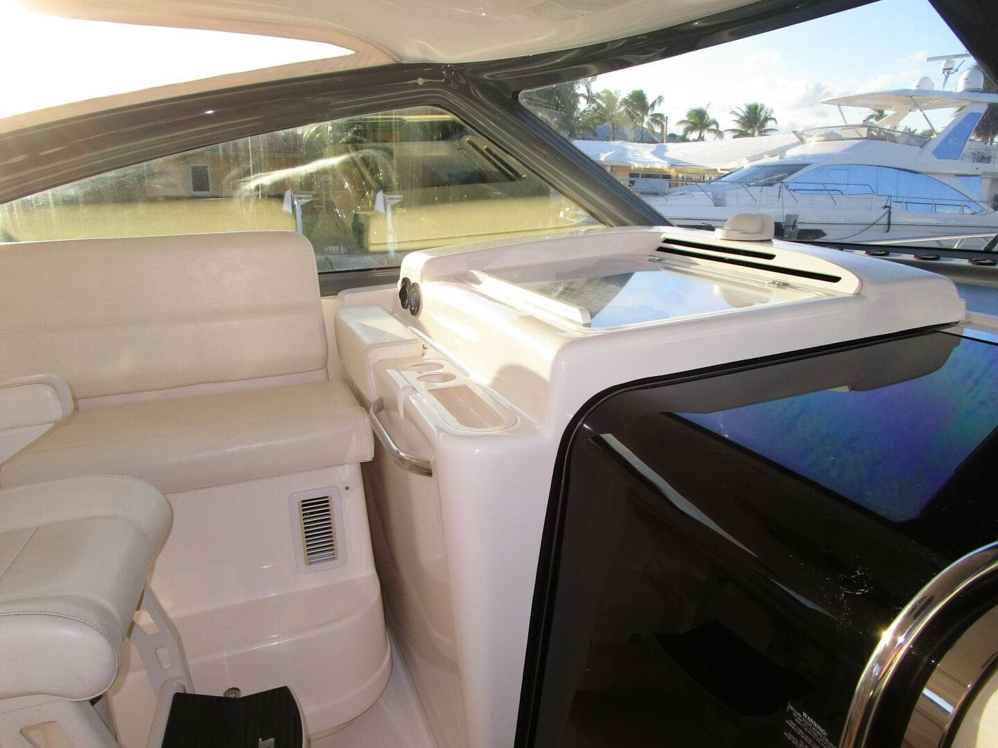 2003 Tiara Yachts 5200 Express — photo 35