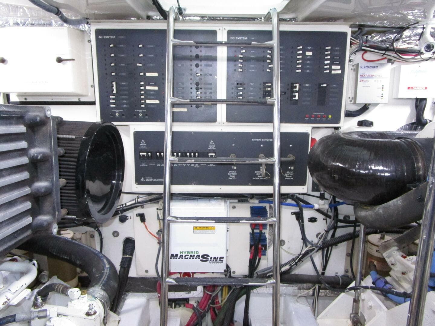 2003 Tiara Yachts 5200 Express — photo 53