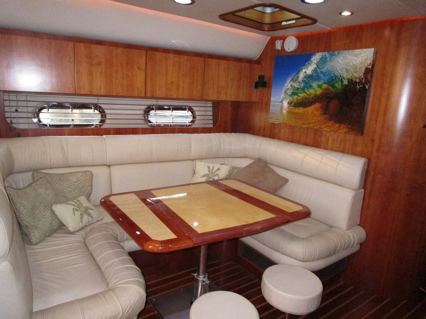 2003 Tiara Yachts 5200 Express — photo 4