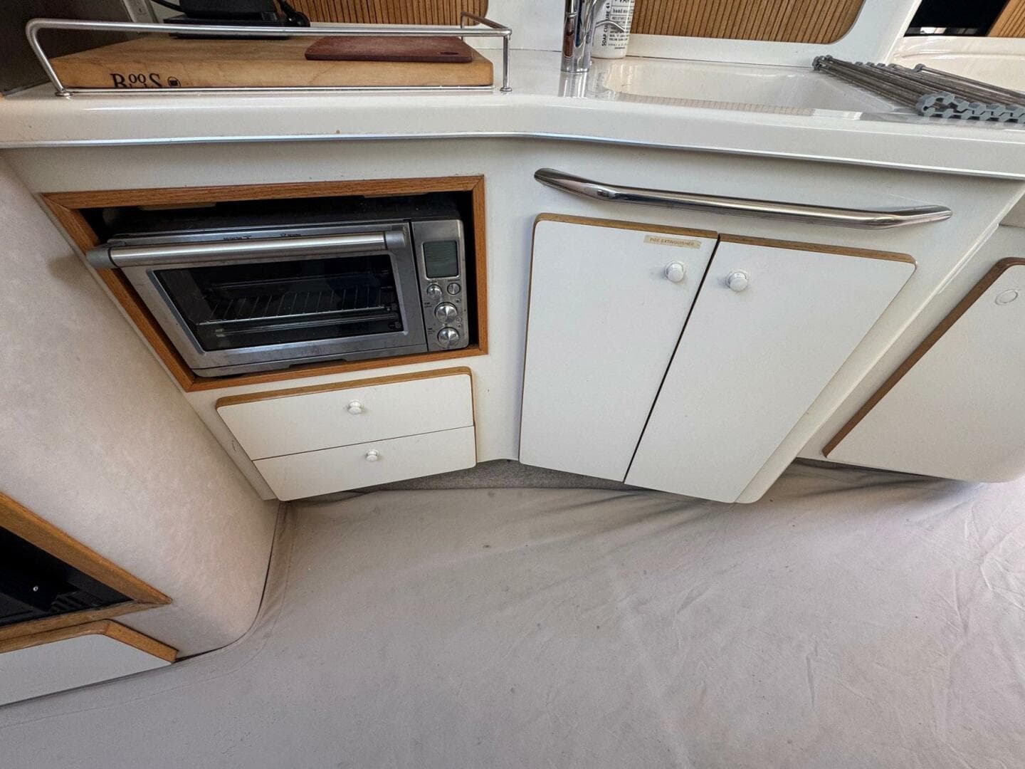 1994 Sea Ray 440 Express Bridge — photo 8