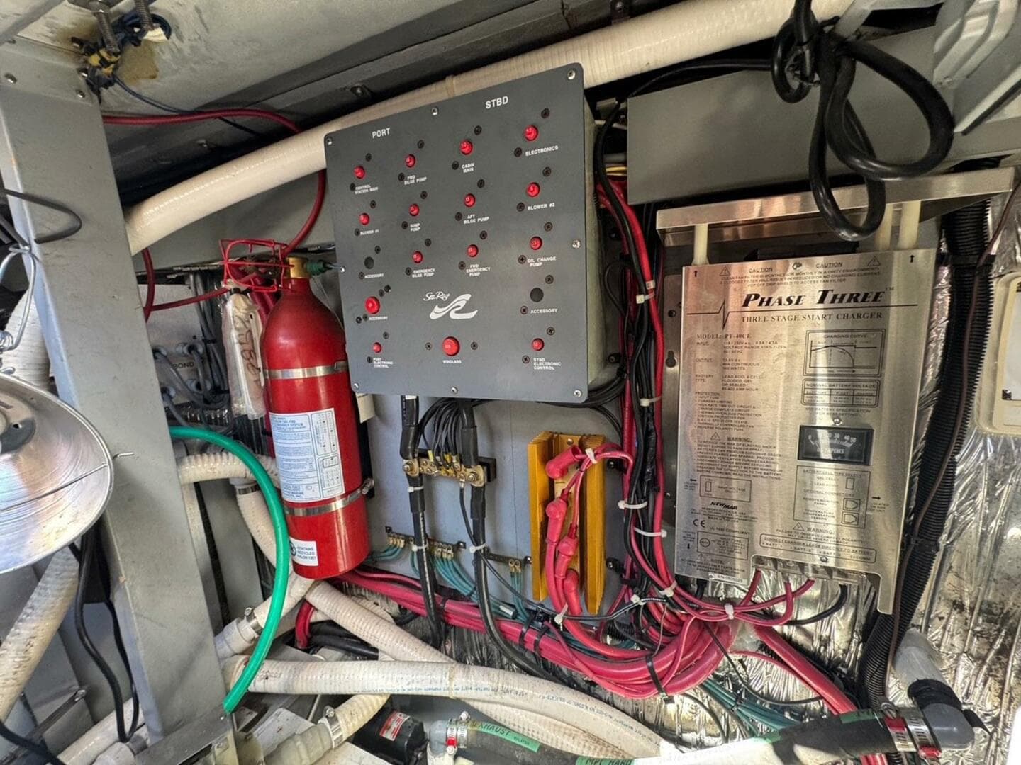 1994 Sea Ray 440 Express Bridge — photo 29