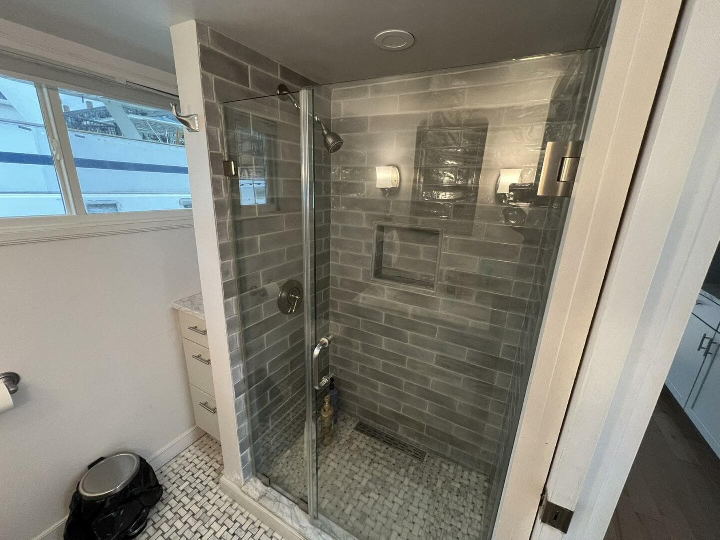 1981 Sumerset Houseboat — photo 22