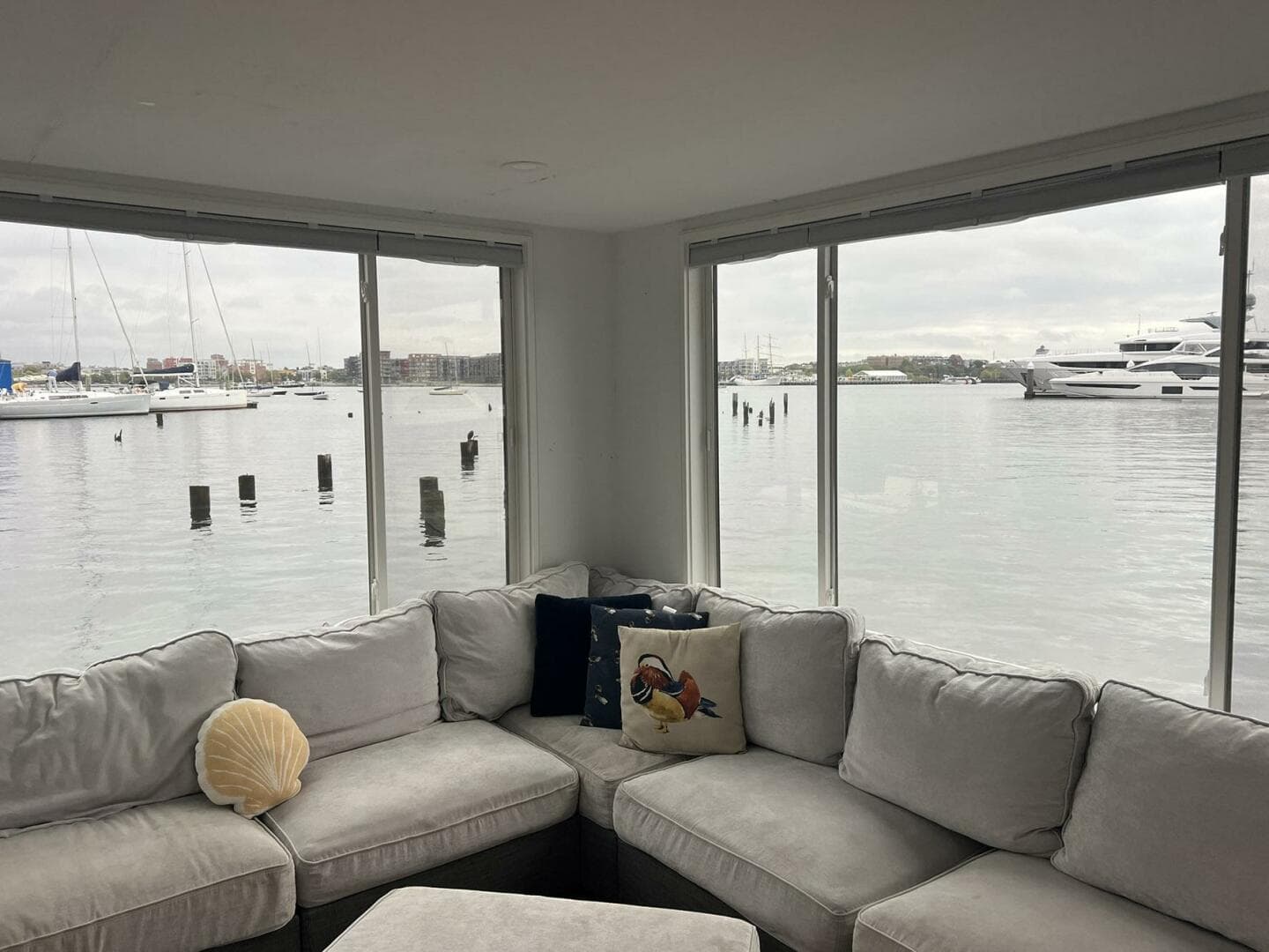 1981 Sumerset Houseboat — photo 5