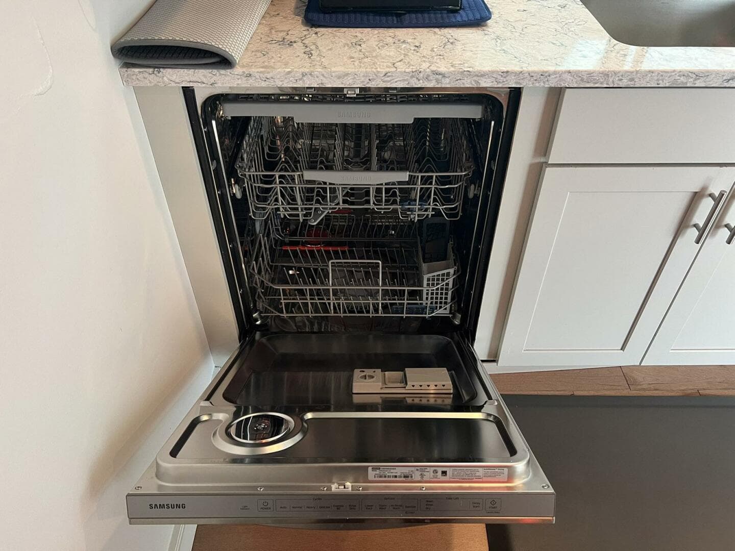 1981 Sumerset Houseboat — photo 15