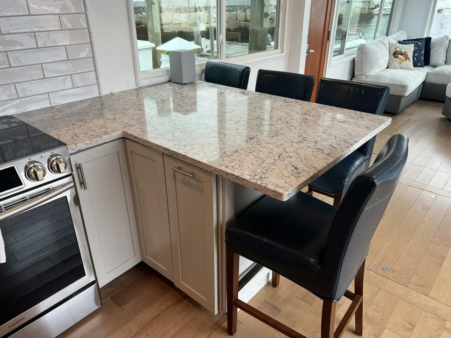 1981 Sumerset Houseboat — photo 12