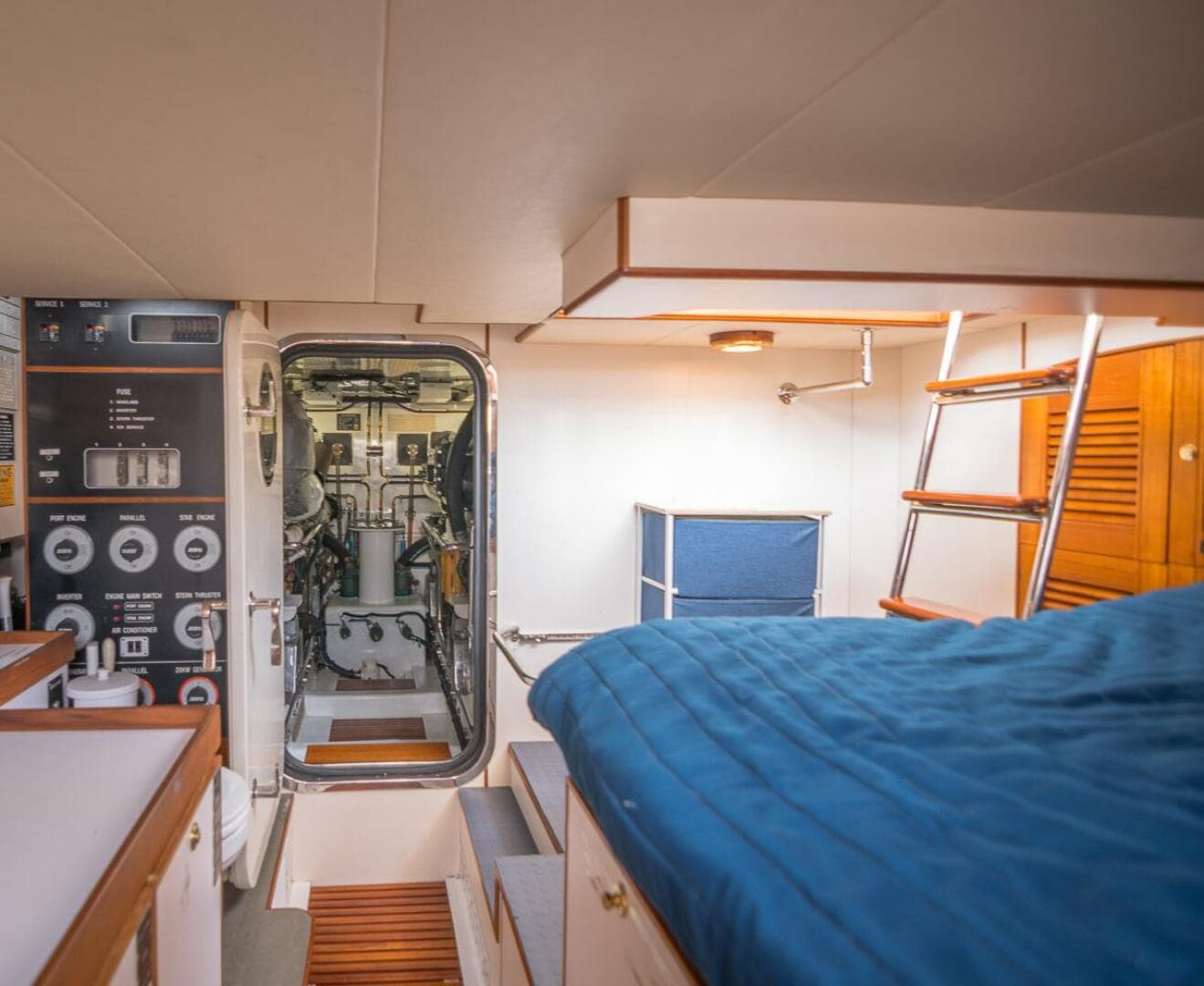 2008 Marlow Explorer 70E — photo 46