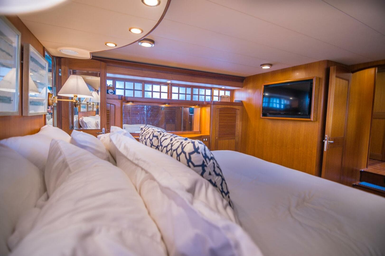 2008 Marlow Explorer 70E — photo 33