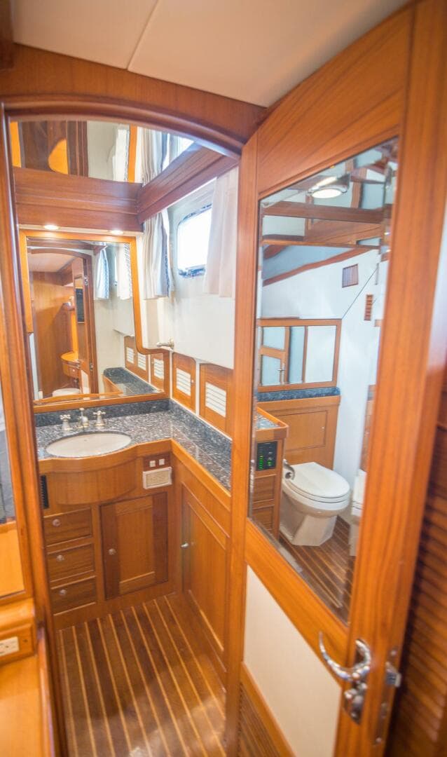 2008 Marlow Explorer 70E — photo 38