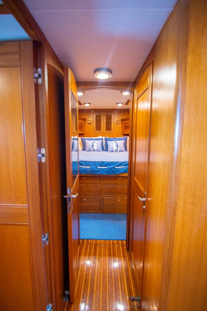 2008 Marlow Explorer 70E — photo 24