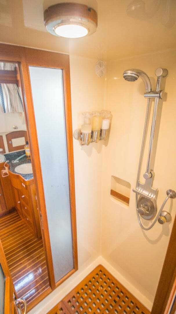 2008 Marlow Explorer 70E — photo 41