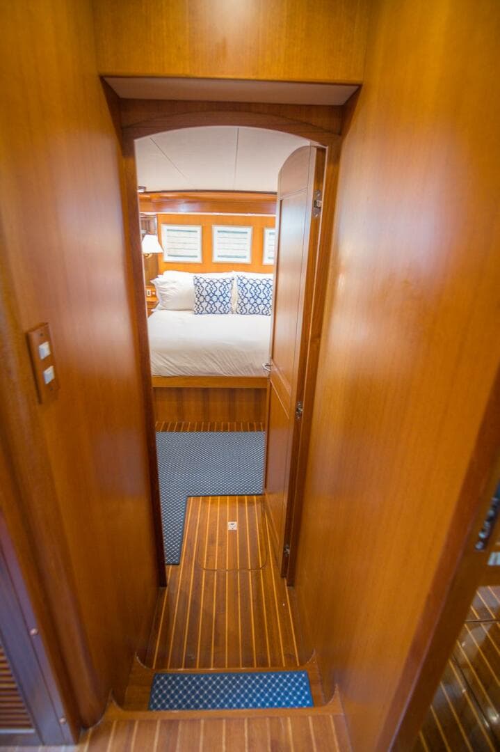 2008 Marlow Explorer 70E — photo 31