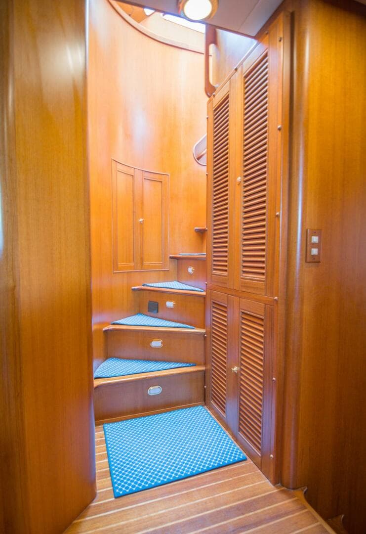 2008 Marlow Explorer 70E — photo 30