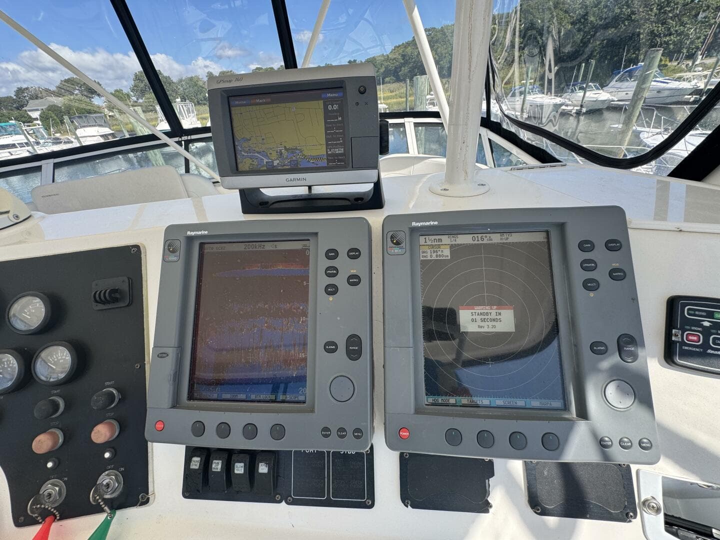 2003 Silverton 42 Convertible — photo 21