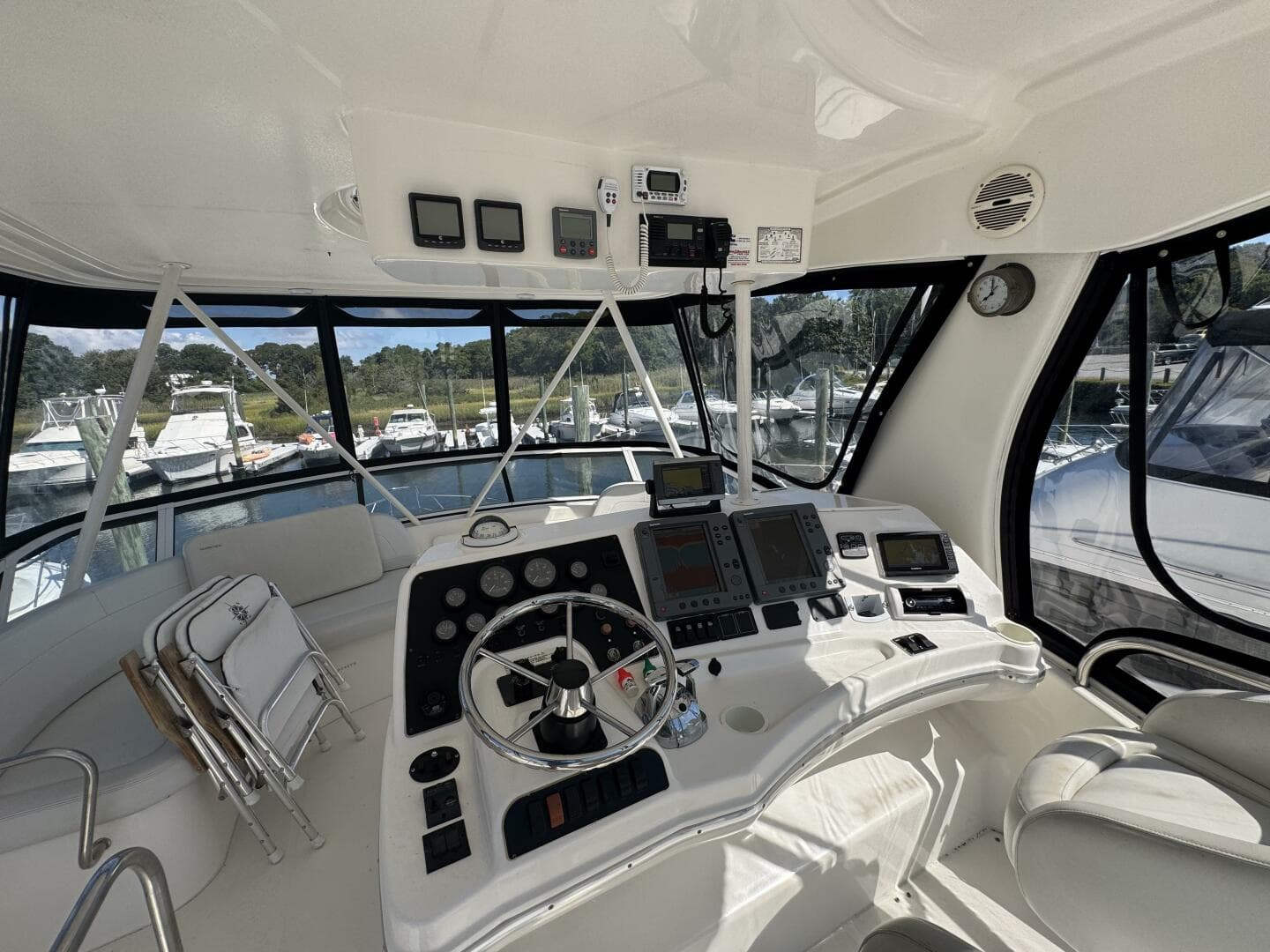 2003 Silverton 42 Convertible — photo 23